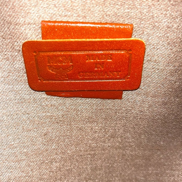 Authentic  MCM Vintage Visetos Cognac Monogram Dome Tote HUGE❤️❤️ preloved great - Picture 10 of 17